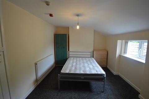 1 bedroom flat to rent, Birch Lane, Manchester M13