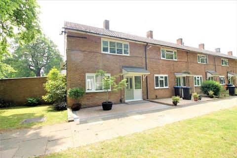 2 bedroom end of terrace house for sale, East Park, Old Harlow CM17