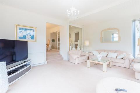 5 Athollbank, Perth, PH1 1NE