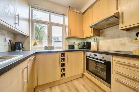 2 bedroom maisonette for sale, Courtney Road, Colliers Wood SW19