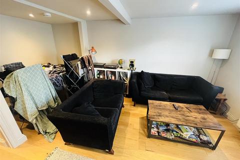 2 bedroom flat to rent, 18622765 Armada Place, Kingsdown, Bristol