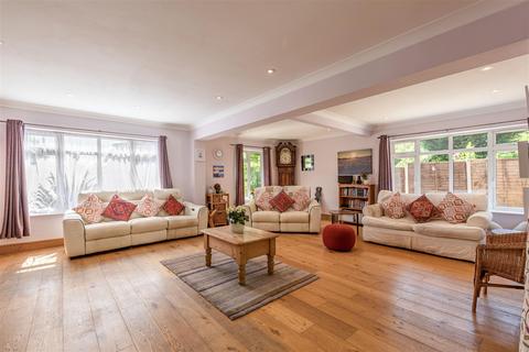 5 bedroom detached house for sale, Timber Hill Close, Ottershaw