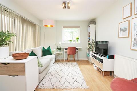1 bedroom apartment to rent, Tequila Wharf, Commercial Road, E14