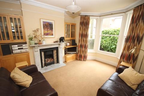 4 bedroom end of terrace house for sale, Wyndham Road, Salisbury SP1