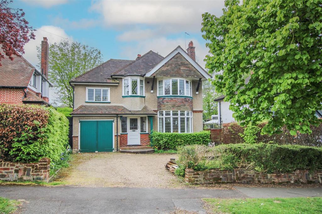 Mount Crescent, Warley, Brentwood 5 bed detached house for sale £1,000,000