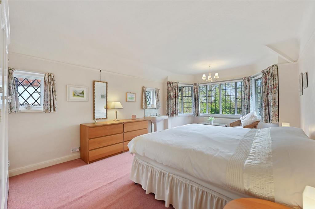 WH - 32 Chiltern Road - Bedroom3 (1).JPG