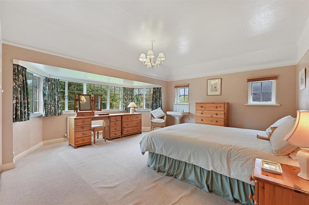 WH - 32 Chiltern Road - Bedroom B3 (1).JPG