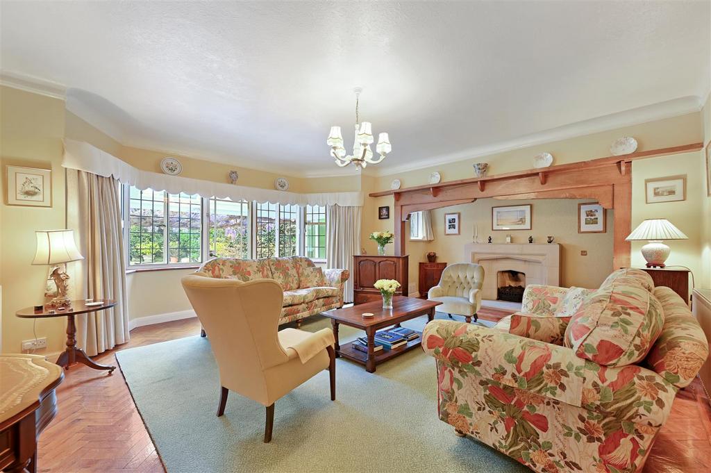 WH - 32 Chiltern Road - Reception A3 (1).JPG