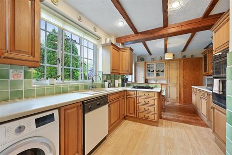 32 Chiltern Road, Sutton, SM2 5RD