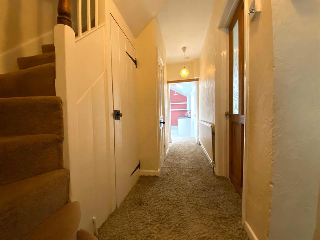 Hallway.jpg