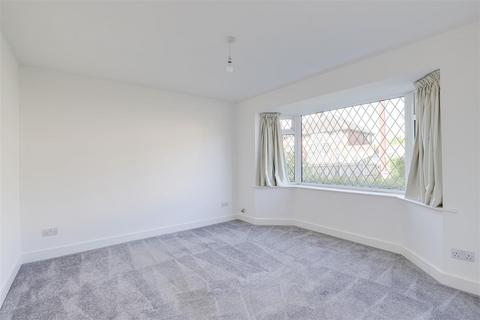 42 Addison Drive, Hucknall, Nottingham, NG15 6NB