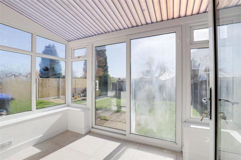 42 Addison Drive, Hucknall, Nottingham, NG15 6NB