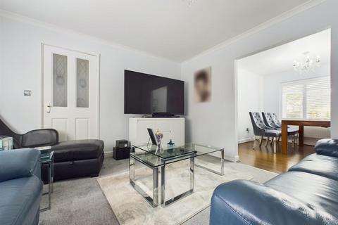 83 Rose Close, Nottingham, NG3 4PY