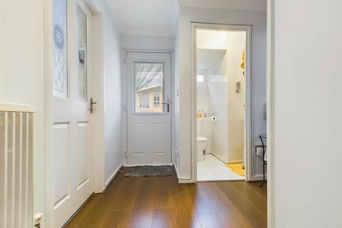 83 Rose Close, Nottingham, NG3 4PY