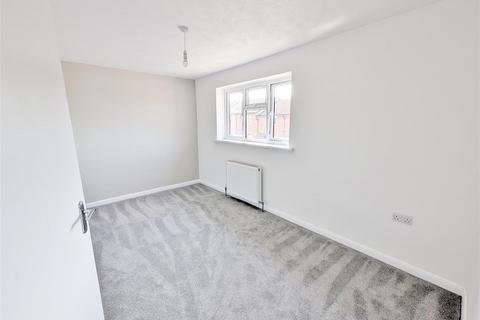 1 bedroom apartment to rent, Suffolk Avenue, Leigh On Sea