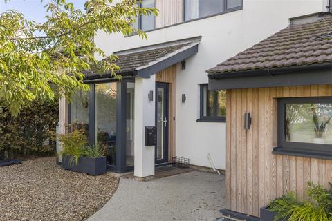 10 Brookfield Road, Coton, Cambridge, CB23 7PT