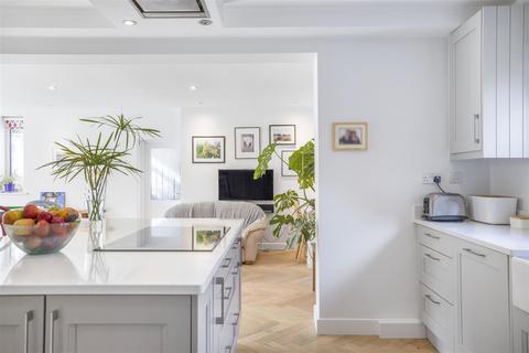 10 Brookfield Road, Coton, Cambridge, CB23 7PT