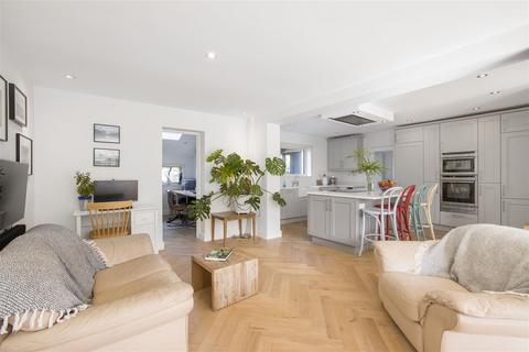 10 Brookfield Road, Coton, Cambridge, CB23 7PT