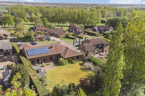 17 The Fairway, Bar Hill, Cambridge, CB23 8SR