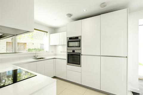 5 Hobson Avenue, Trumpington, Cambridge, CB2 9EG