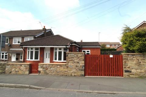 3 bedroom detached bungalow to rent, Bolton Road North, Ramsbottom BL0