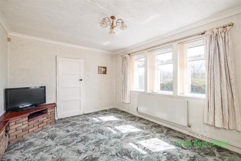 2 bedroom apartment for sale, Budshead Road, Plymouth PL5