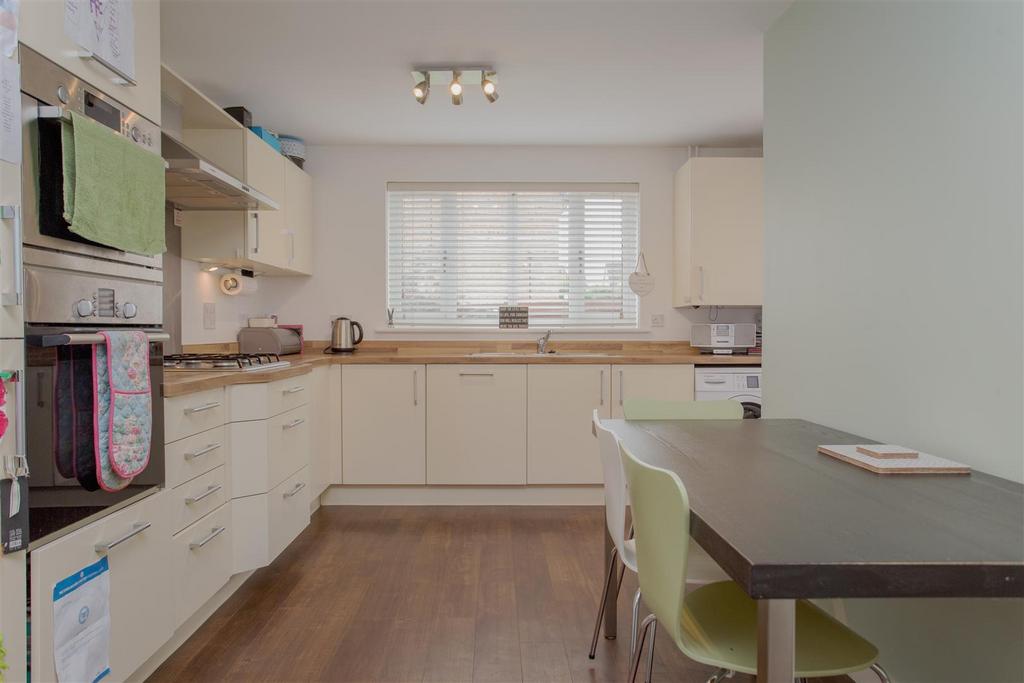 Kitchen/Breakfast Room