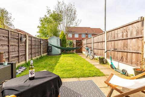 2 bedroom end of terrace house for sale, Drayford Close, Manchester