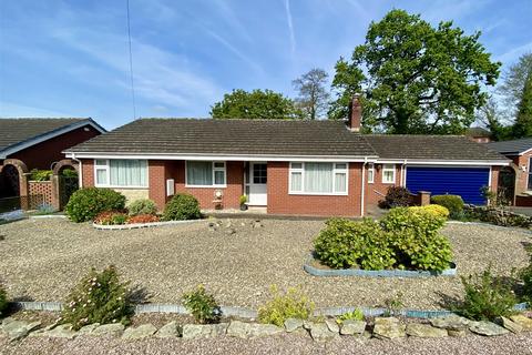 3 bedroom bungalow for sale, Clayton Drive, Whitchurch