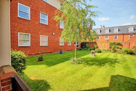 1 bedroom apartment for sale, Chauncy Court, Hertford SG14