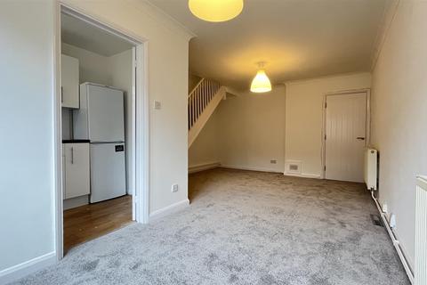 3 bedroom end of terrace house to rent, Langley Park Road, Sutton SM2