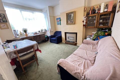 3 bedroom semi-detached house for sale, Hill Crest Grove, Kingstanding, Birmingham