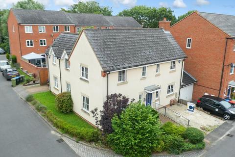 4 bedroom detached house for sale, Downing Close, Bletchley, Milton Keynes