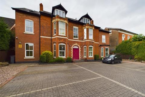 2 bedroom flat to rent, 19 Old Warwick Road, Solihull B92