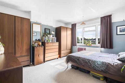 110 Mayfield Drive, Caversham, Reading, RG4 5JT