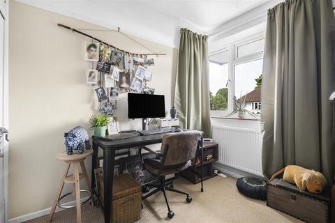 110 Mayfield Drive, Caversham, Reading, RG4 5JT