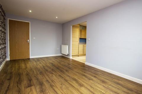 2 bedroom flat to rent, Beckett Court, Darwen, BB3 3BE