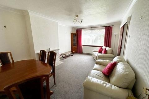 2 bedroom house to rent, Letham Place, Fife