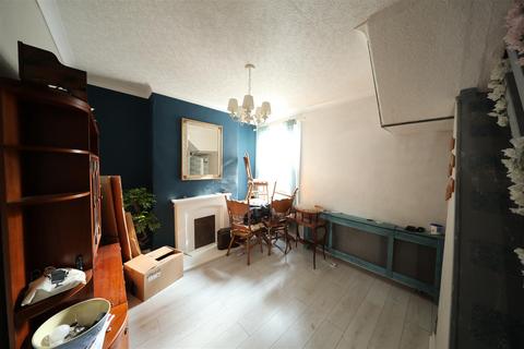 3 bedroom end of terrace house for sale, Worthing Street, Hull