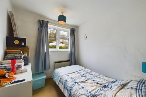6 Dancers Meadow, Sherborne St John, Basingstoke, RG24 9LT
