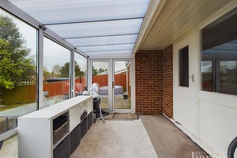6 Dancers Meadow, Sherborne St John, Basingstoke, RG24 9LT