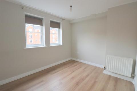 2 bedroom flat to rent, 12 Trevithich House