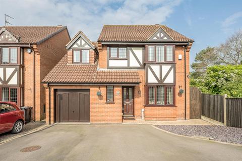 4 bedroom detached house for sale, Kenyon Close, Stourbridge, DY8 4PW