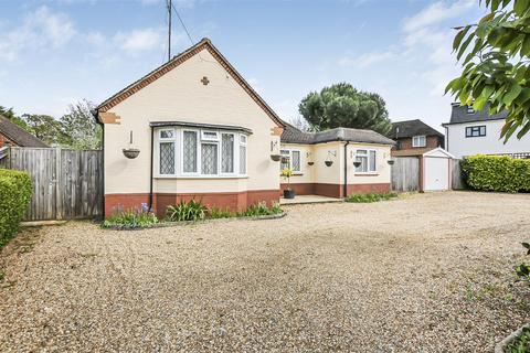 3 bedroom detached bungalow for sale, Upcroft, Windsor