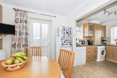 undefined, Upcroft, Windsor