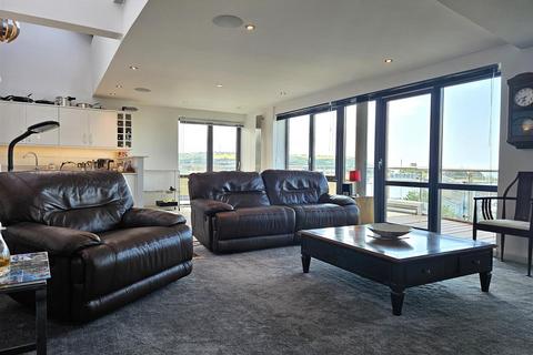 4 bedroom apartment for sale, Queen Anne's Quay