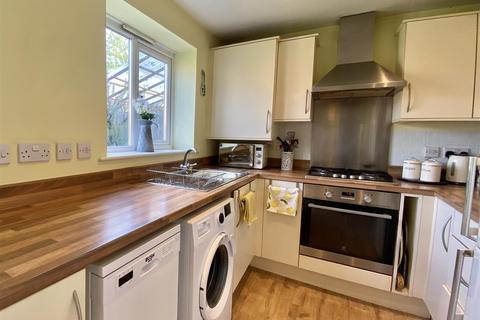 3 bedroom semi-detached house for sale, Yew Tree Close, Spring Gardens, Shrewsbury
