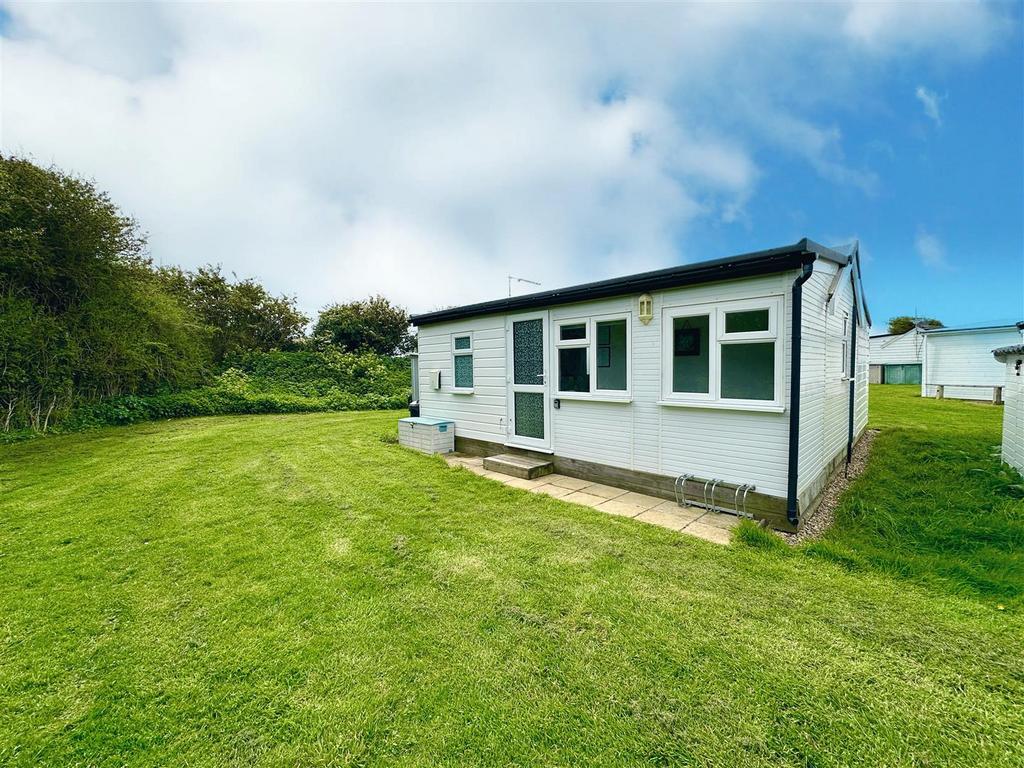 Coast Road Chalet Park, Bacton NR12 2 bed chalet for sale £60,000