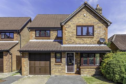 4 bedroom detached house for sale, Russells, Tadworth