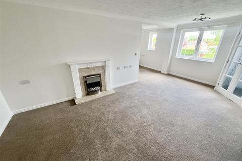 1 bedroom retirement property for sale, Haslucks Green Road, Shirley, Solihull